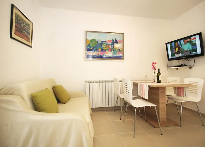 アパート Aurelia